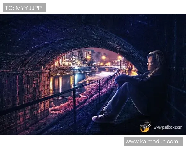 昔日足球明星的落寞与孤独在头像女孩的眼中显现出无尽的故事与情感